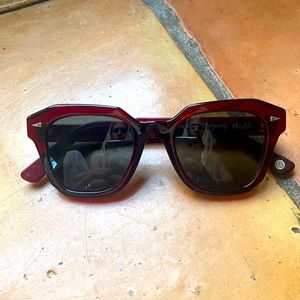 Ahlem sunglasses in burgundy